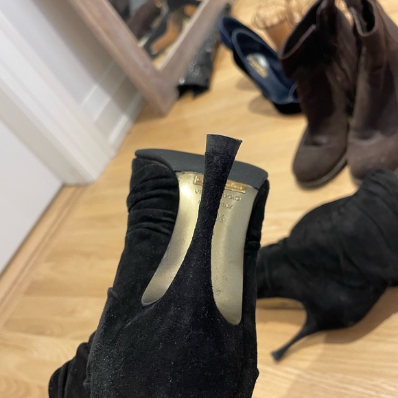 Black Dolce and Gabbana Boots - Picture 7 of 12